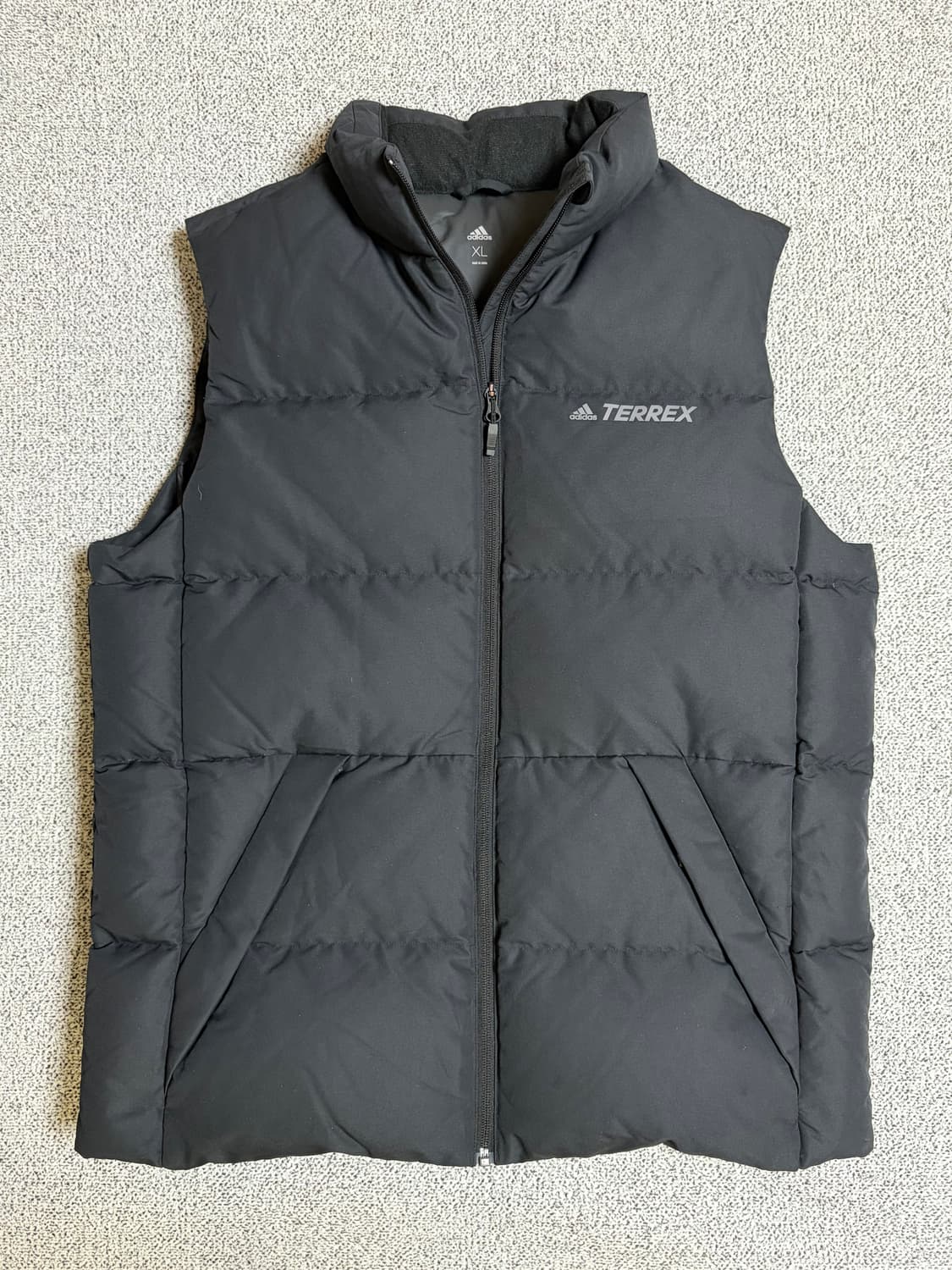 아디다스 테렉스 패딩 조끼 상품이미지2