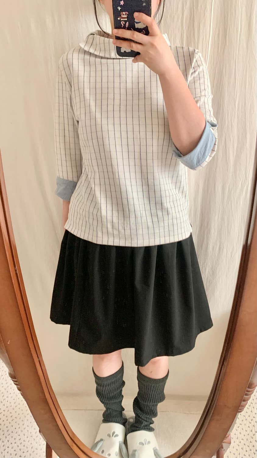 사선 단추 체크 블라우스 상품이미지3