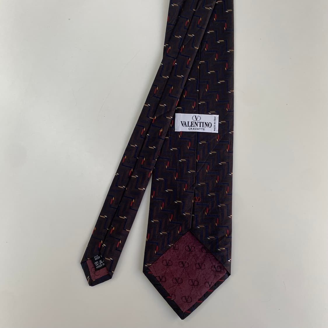 발렌티노(Valentino Garavani) 심플로고 정품 명품넥타이 상품이미지3