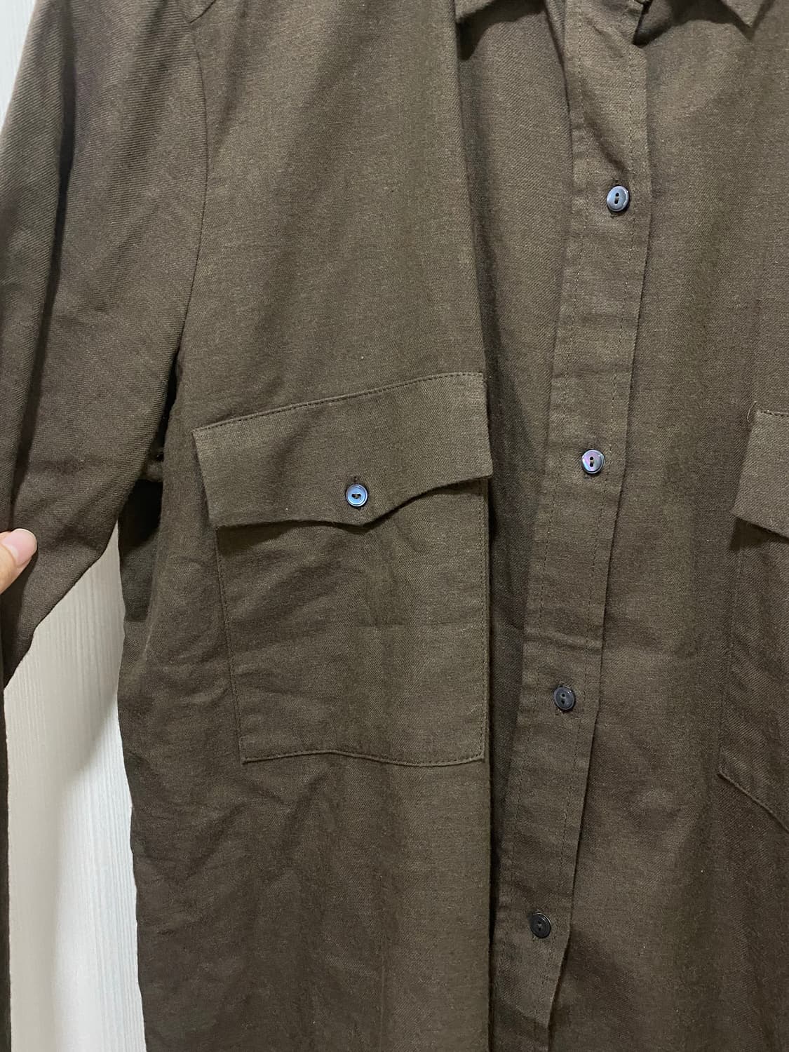 자라(zara) 카키 포켓 셔츠 M 상품이미지2