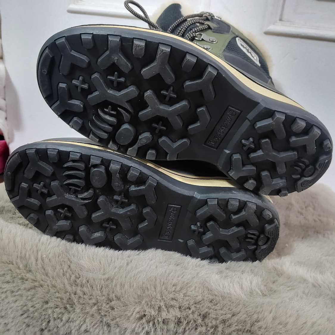 새상품 베어파우 부츠 양 털 부츠 240 상품이미지4