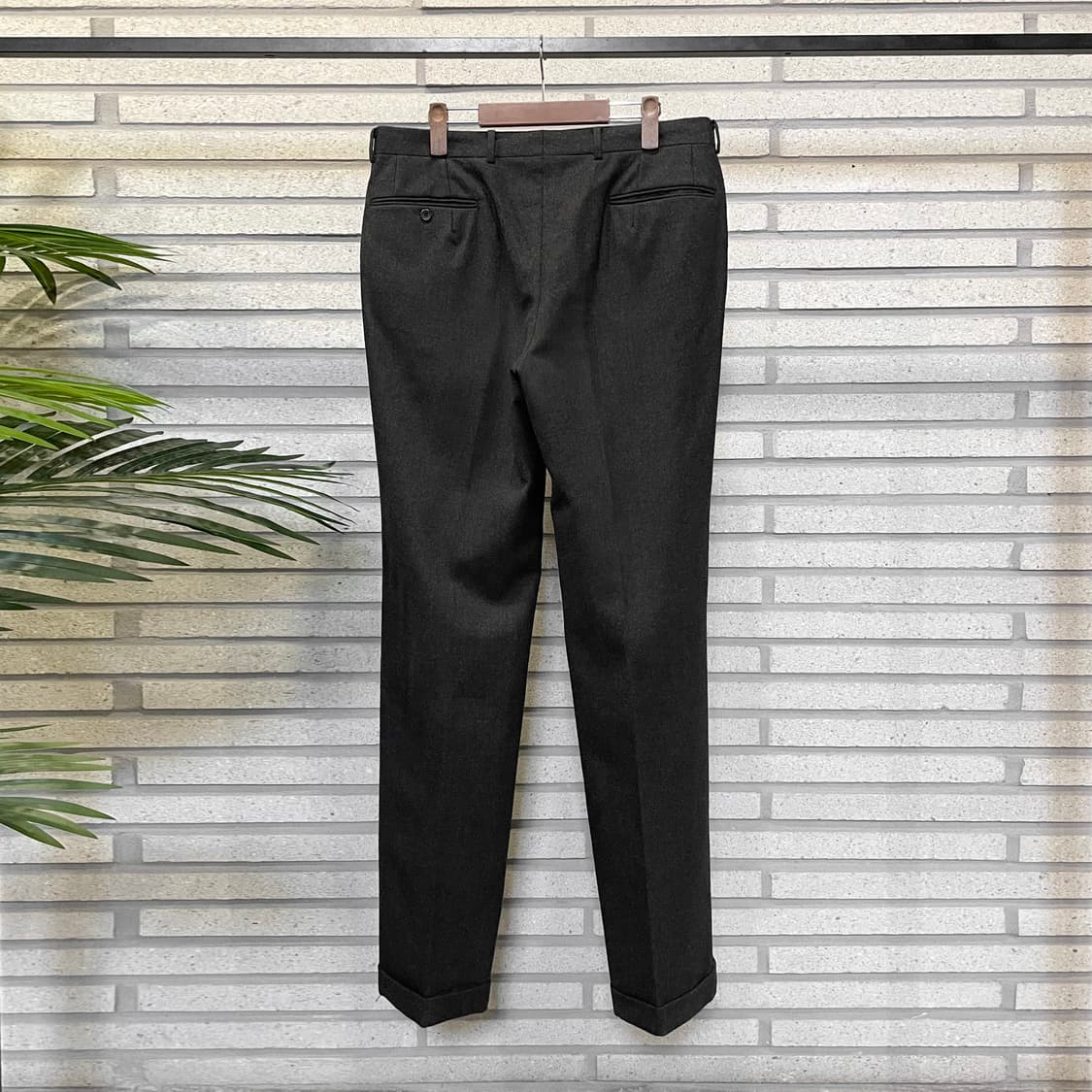 BALENCIAGA 발렌시아가 울 슬랙스 핀턱 롤업 디테일 차콜 상품이미지3