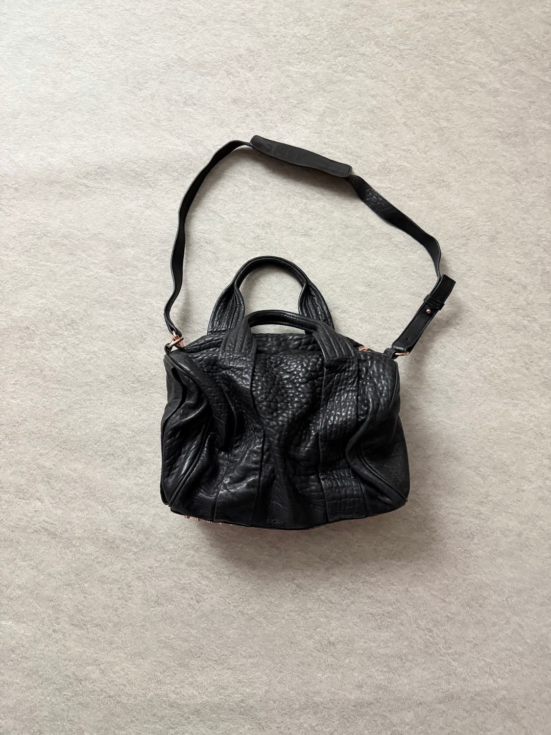 알렉산더왕 총알숄더백 상품이미지1