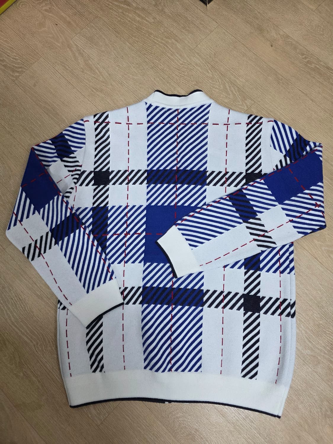 지오송지오 체크 패턴 브이넥 가디건 100 상품이미지6