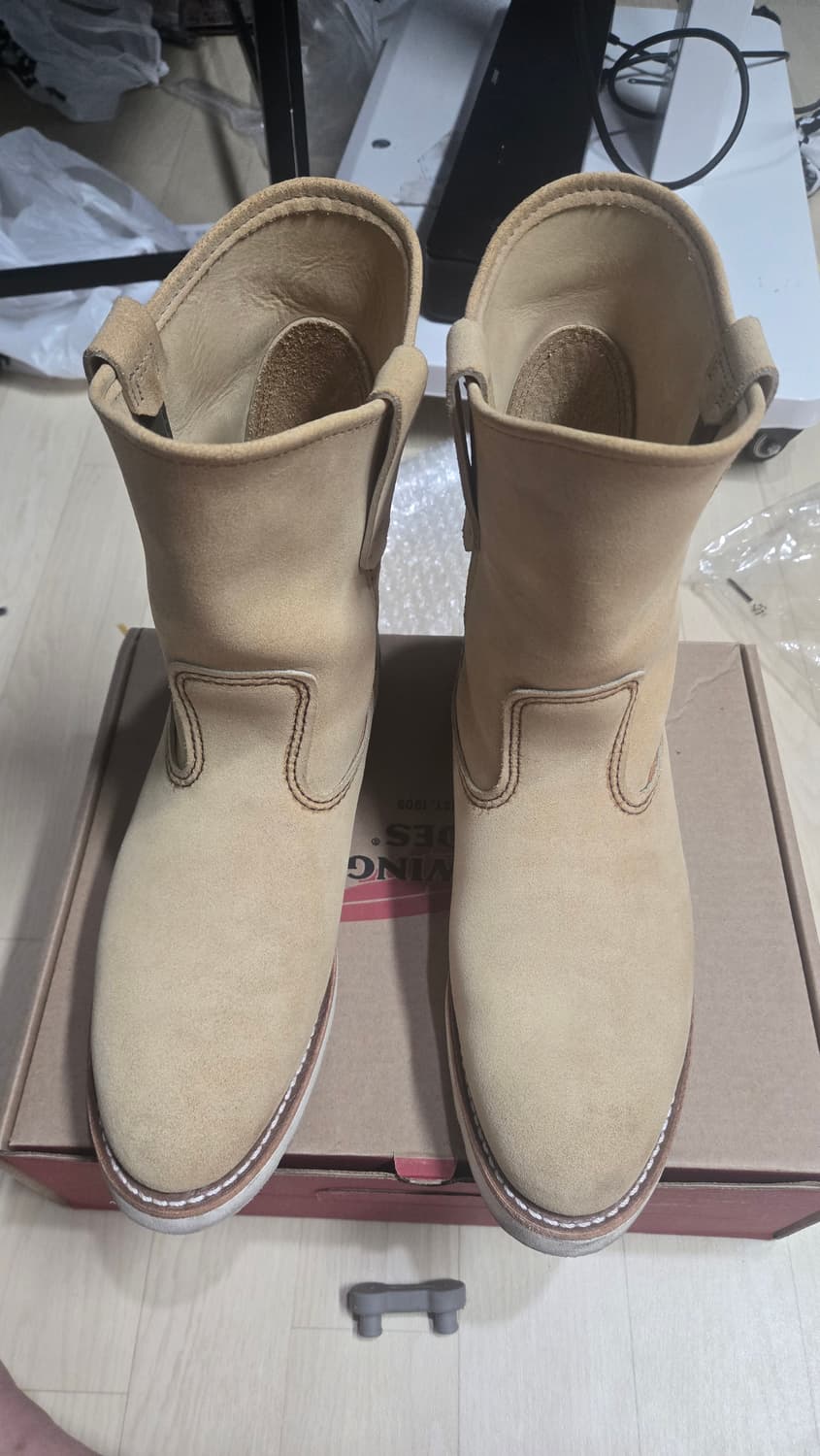 레드윙8168 9.5e 상품이미지1