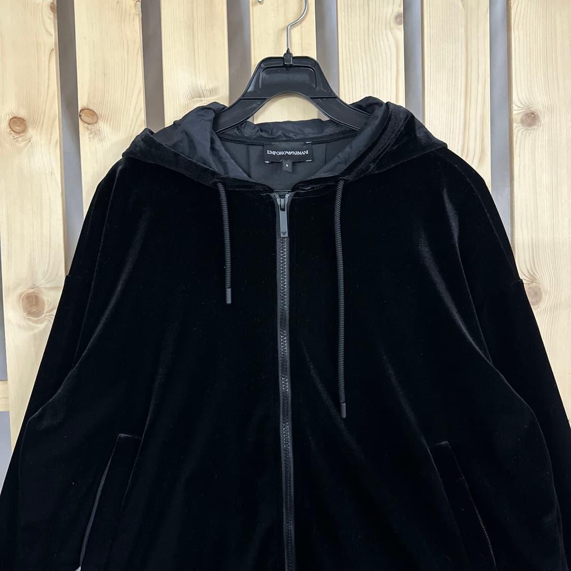 (M) 엠포리오 아르마니 블랙 벨벳 후드집업 상품이미지3