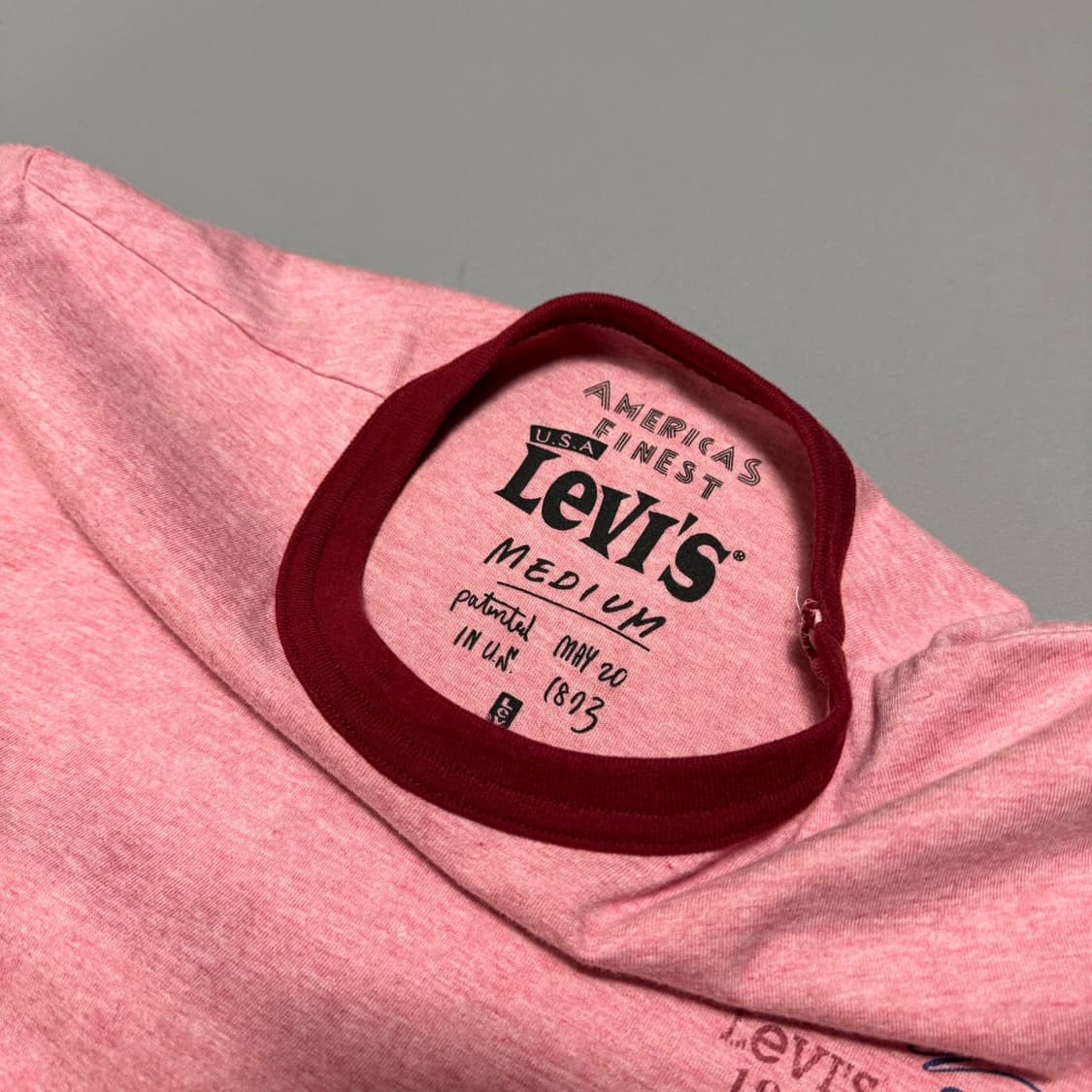 리바이스(Levi's) 라이트 핑크 컬러 양면 프린트 코튼 링거 반팔 상품이미지3