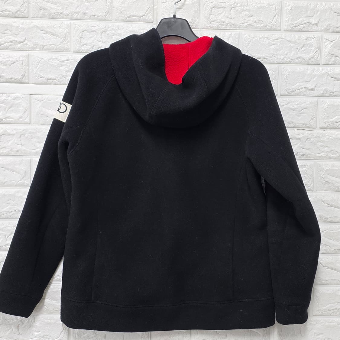 택포) 데상트 아우디 스위스 스키 후드 집업 후리스 L  상품이미지4