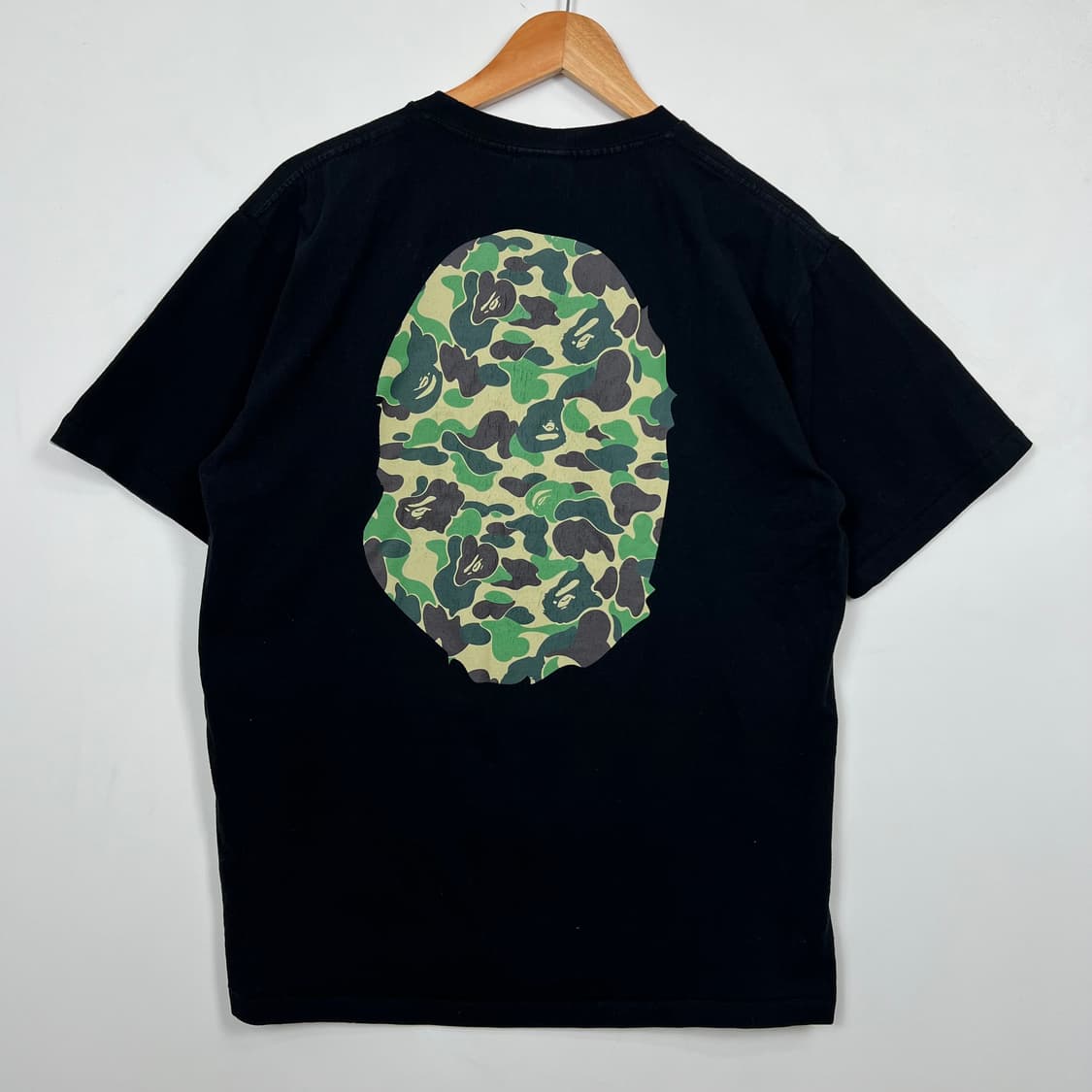 BAPE 베이프 카모 빅사루 반팔티 상품이미지4