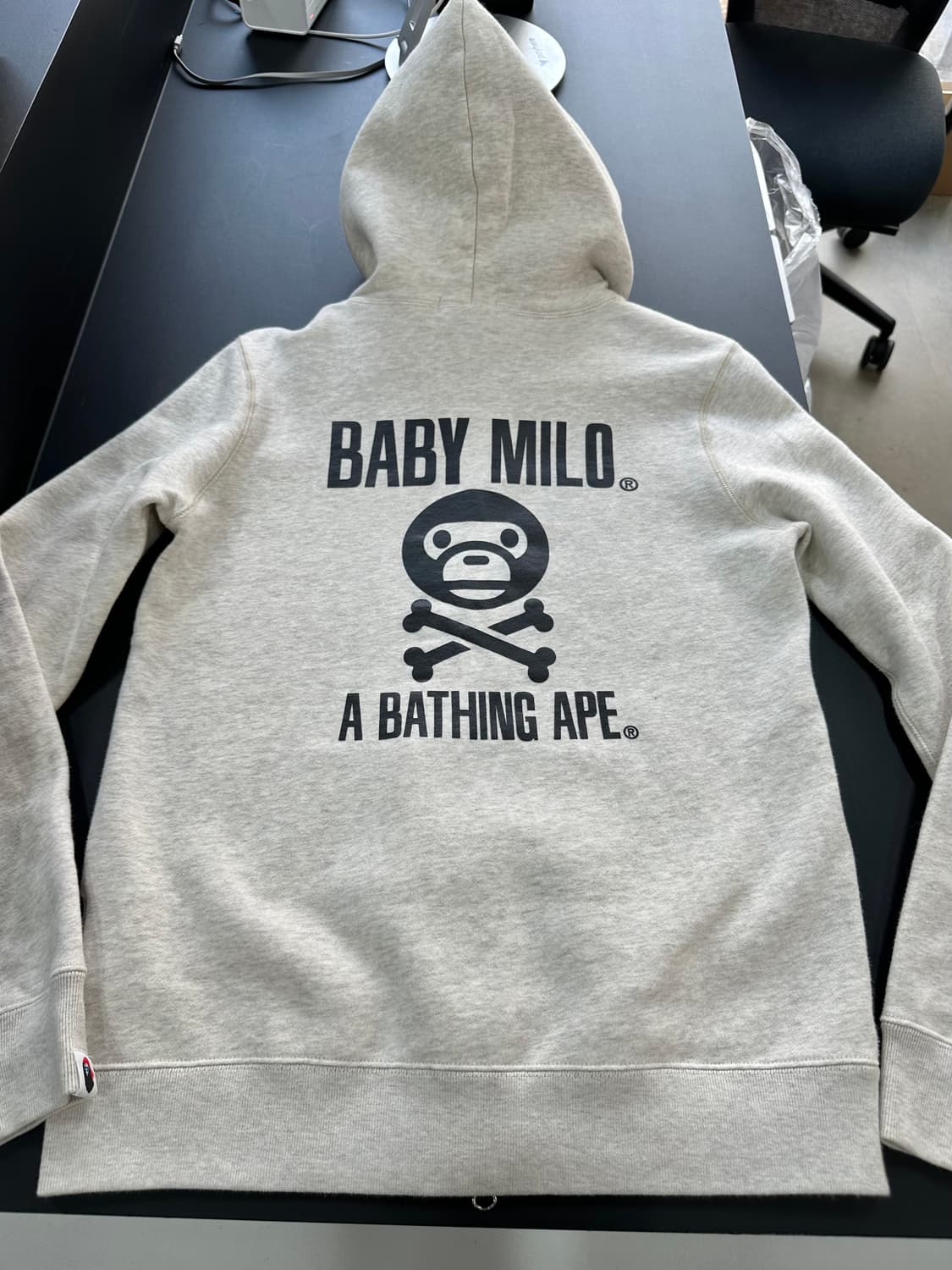 베이프 PIRATE 마일로해적 투웨이 오트밀 후드집업 상품이미지5