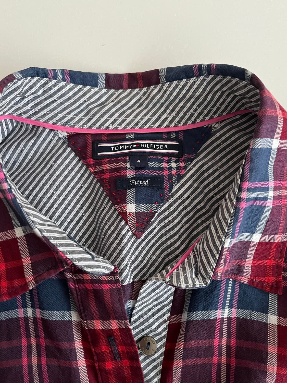 S) 타미힐피거 여성 피티드 체크 셔츠 와인 상품이미지4