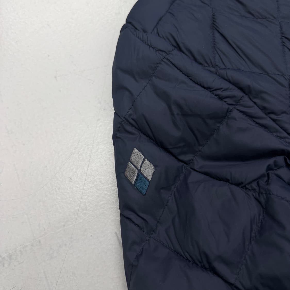 몽벨 고프코어 다이아몬드 퀼팅 도요타 경량패딩 상품이미지4