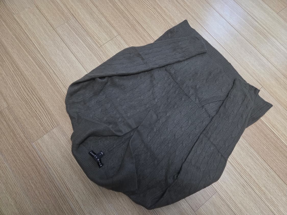 폴로 랄프로렌 블랙라벨  오픈 카라 캐시미어 케이블 니트 상품이미지6