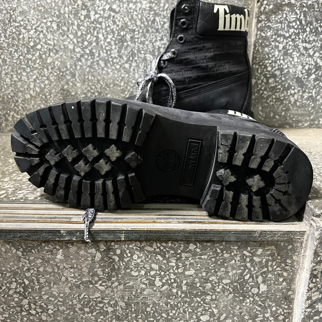 팀버랜드 6인치 워터프루프 로고 레터링 블랙 상품이미지8