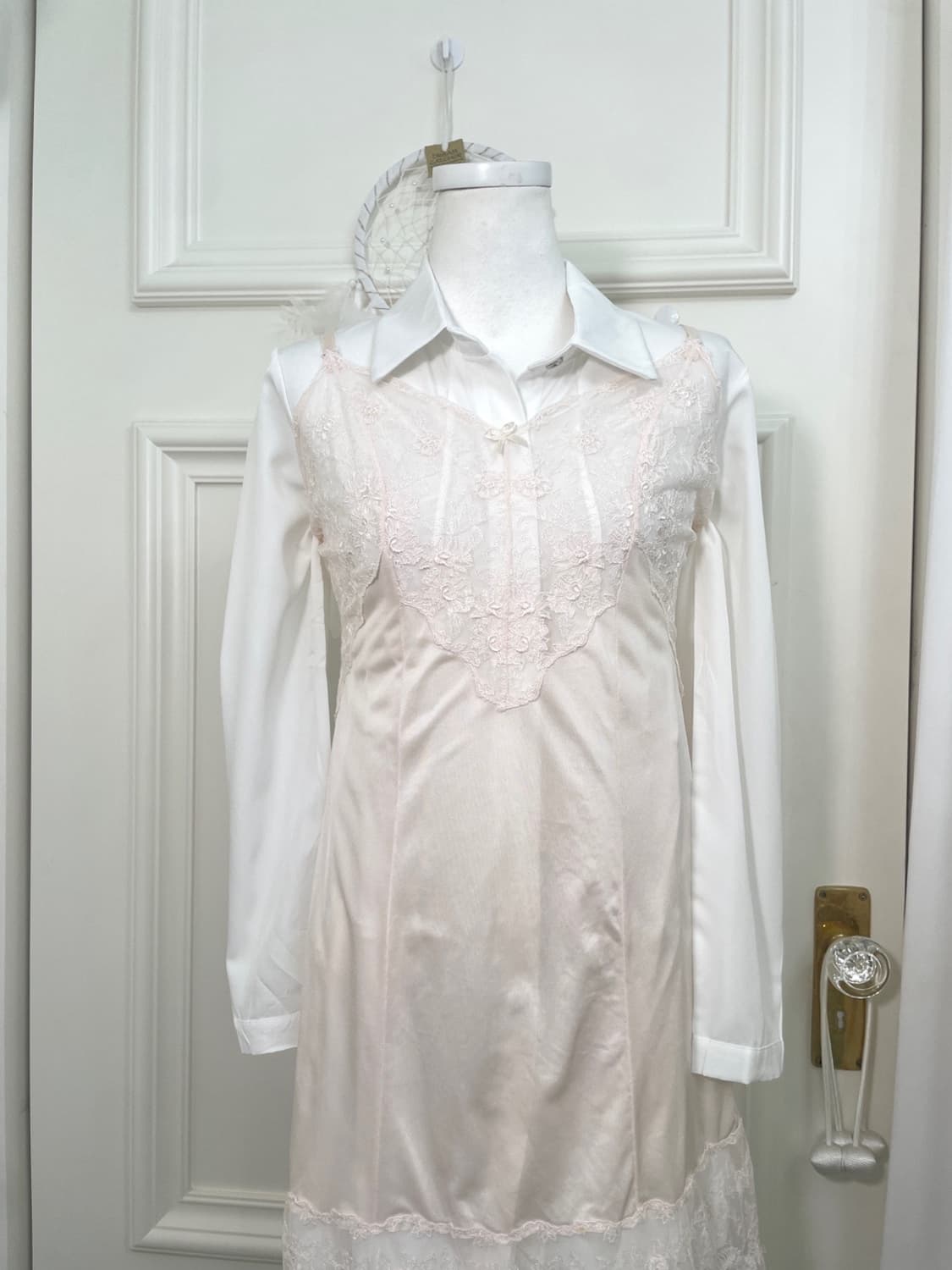 white flare mini shirt opc&pink lace sat 상품이미지5