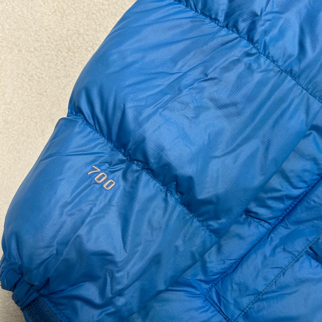 노스페이스 700 눕시 패딩 상품이미지3