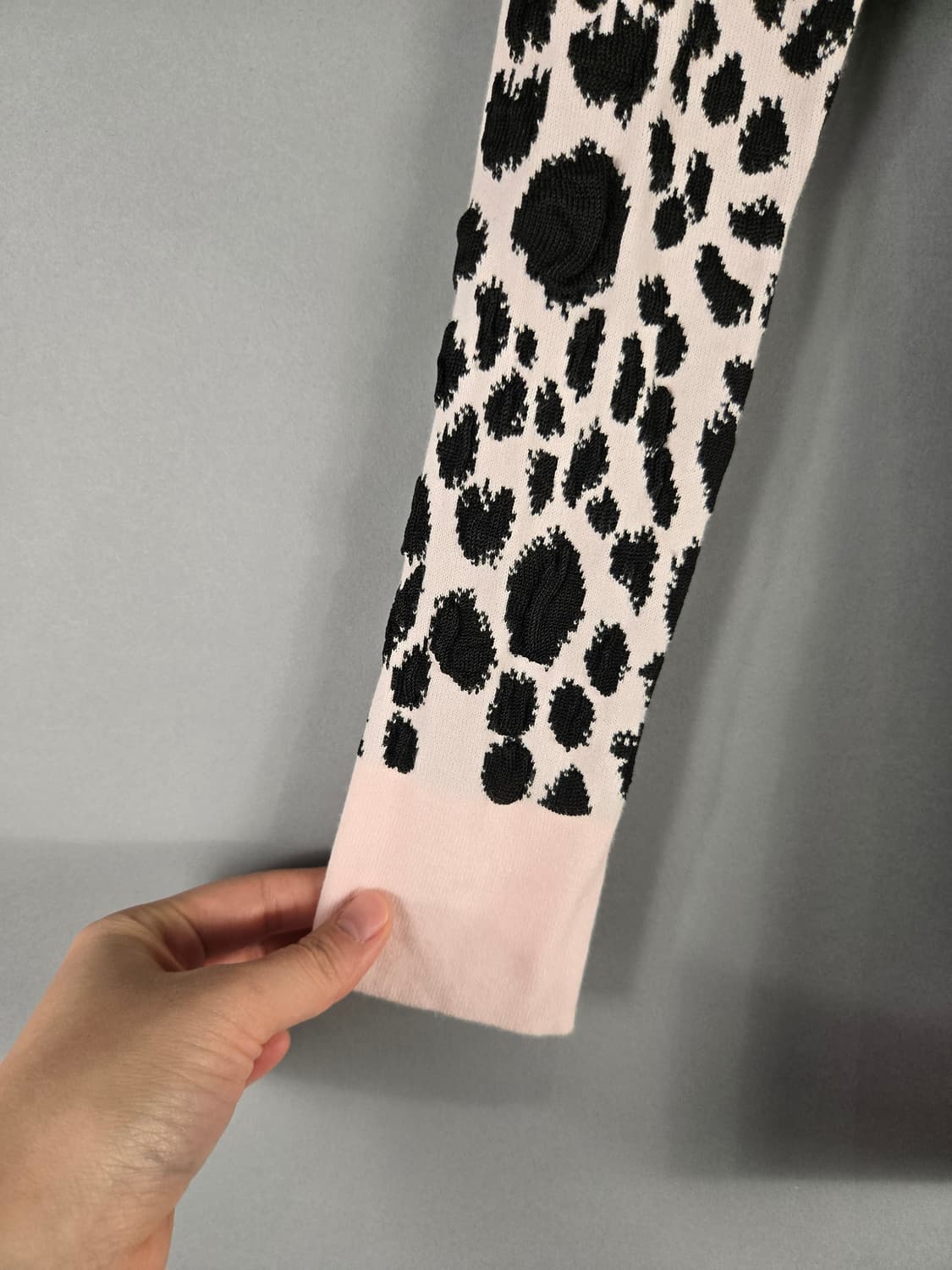 [무료배송]알렉산더맥퀸 XS 핑크 레오파드 8부 소매 니트 상품이미지4