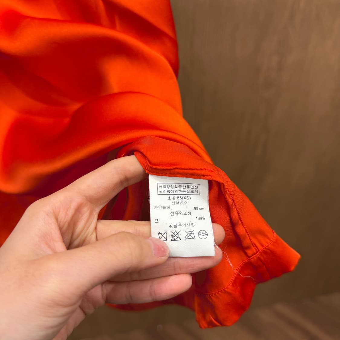 바나나 리퍼블릭 슬리브리스 블라우스 프릴넥 무지 디테일 슬림핏 레드 상품이미지7