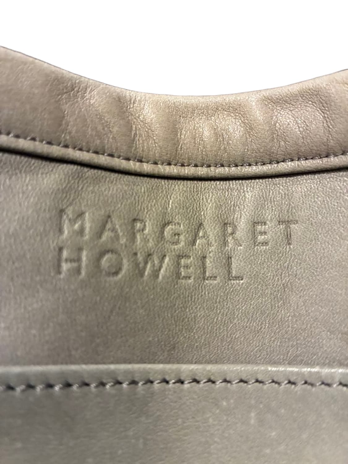 마가렛 호웰 소가죽 토트백 상품이미지5