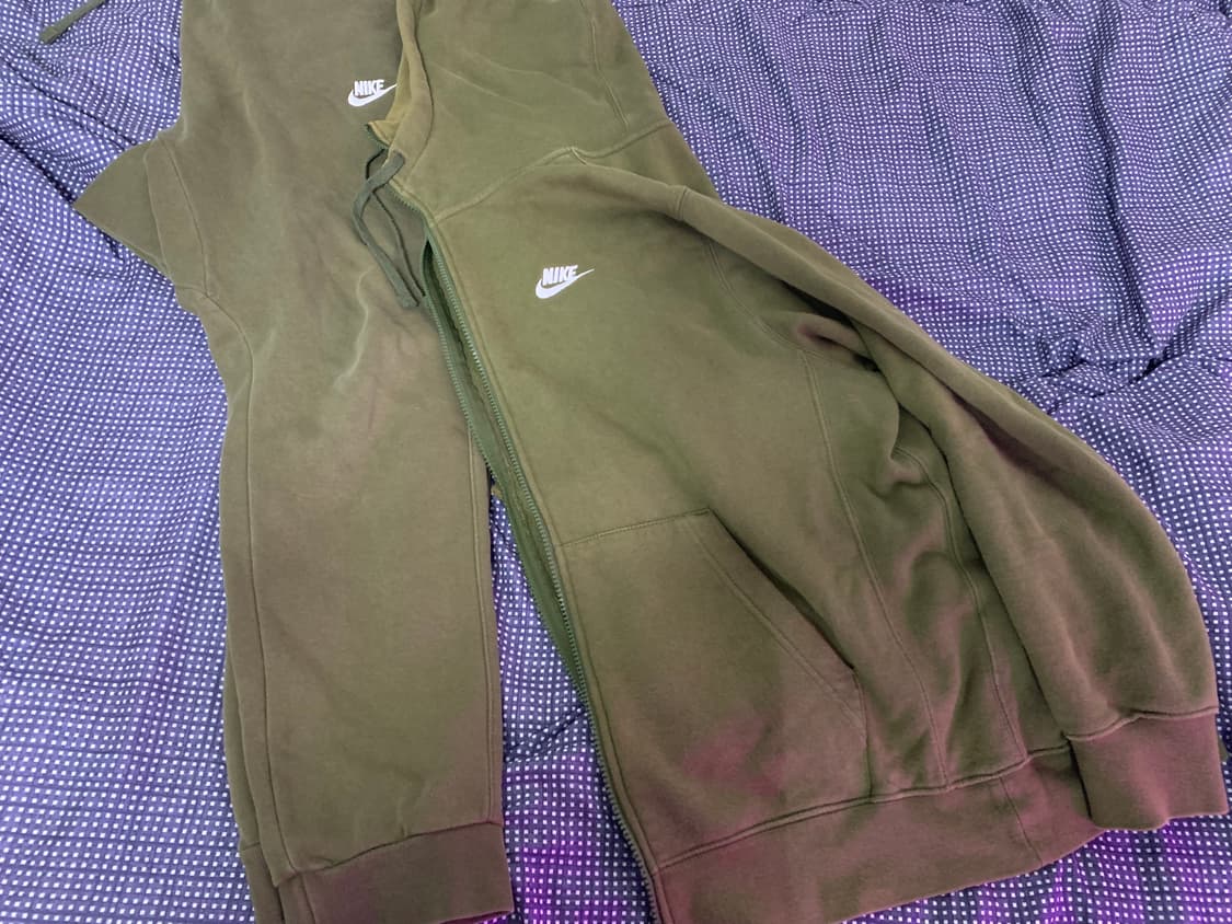 나이키 트레이닝 셋업 올리브카키색상 L사이즈 상품이미지1