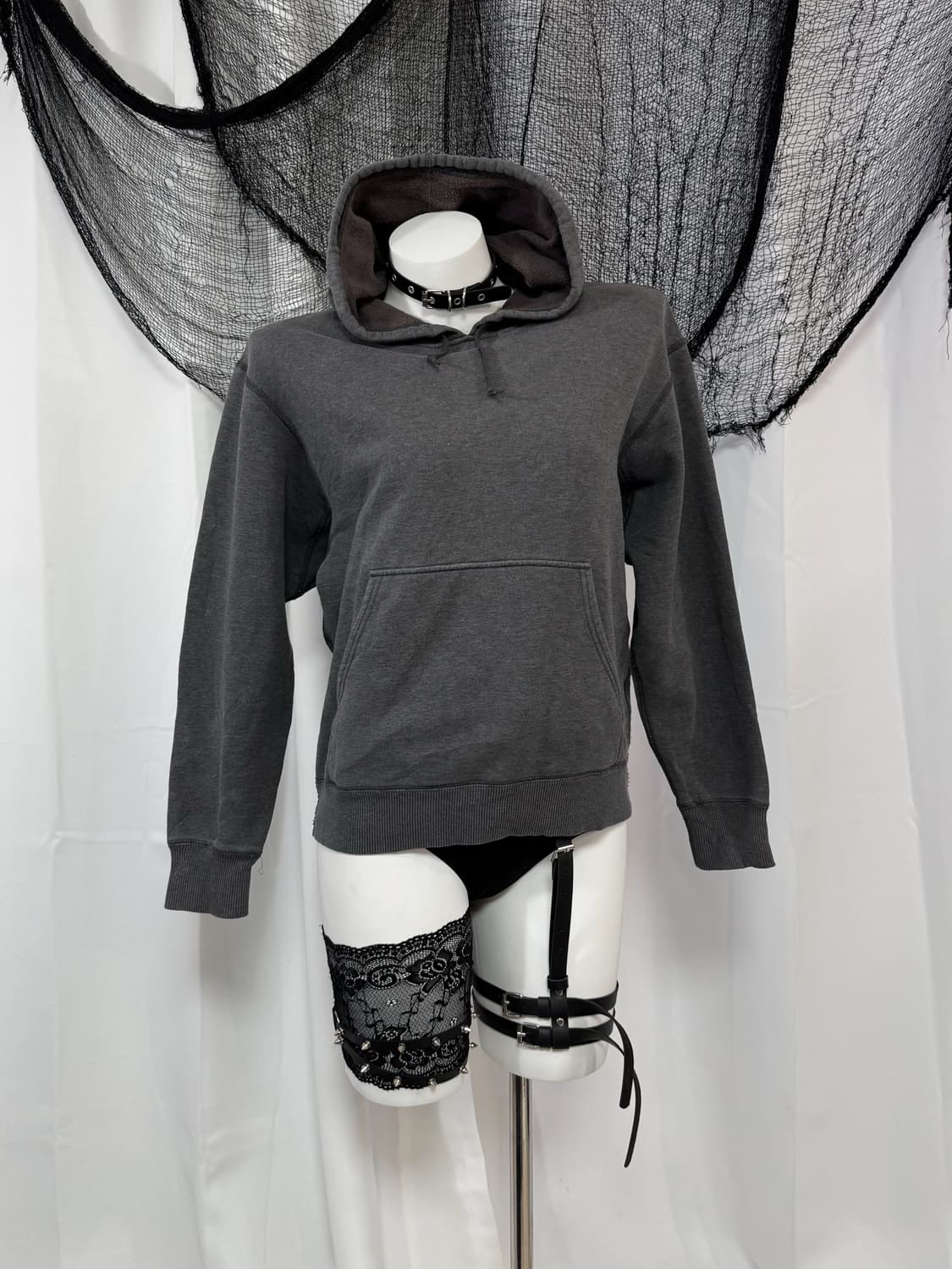 charcoal hood t-shirt 상품이미지1