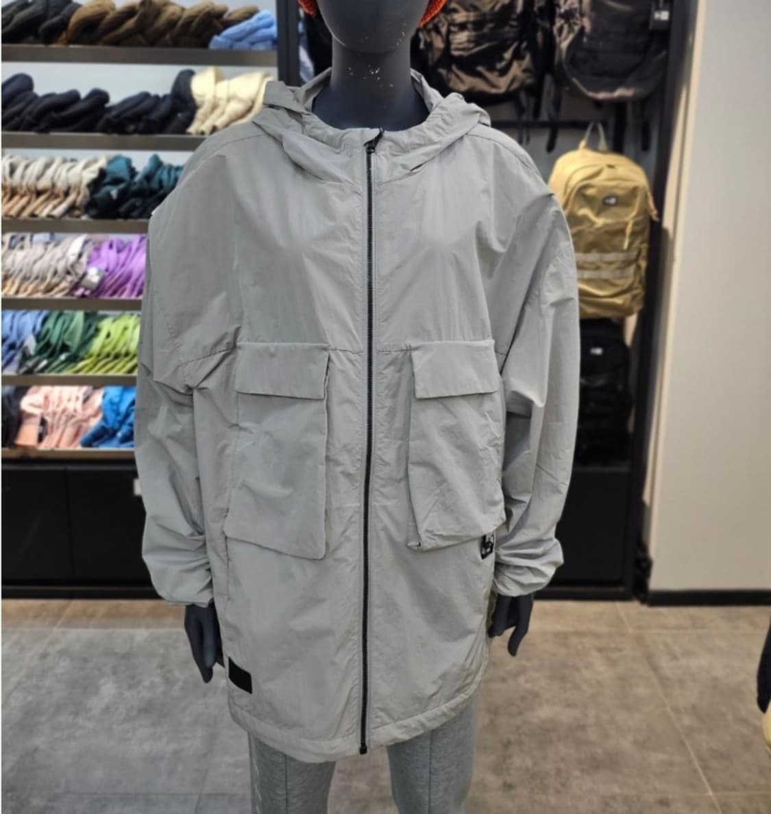 [95]뉴에라 블랙라벨 하이프 테크 윈드브레이커 상품이미지2