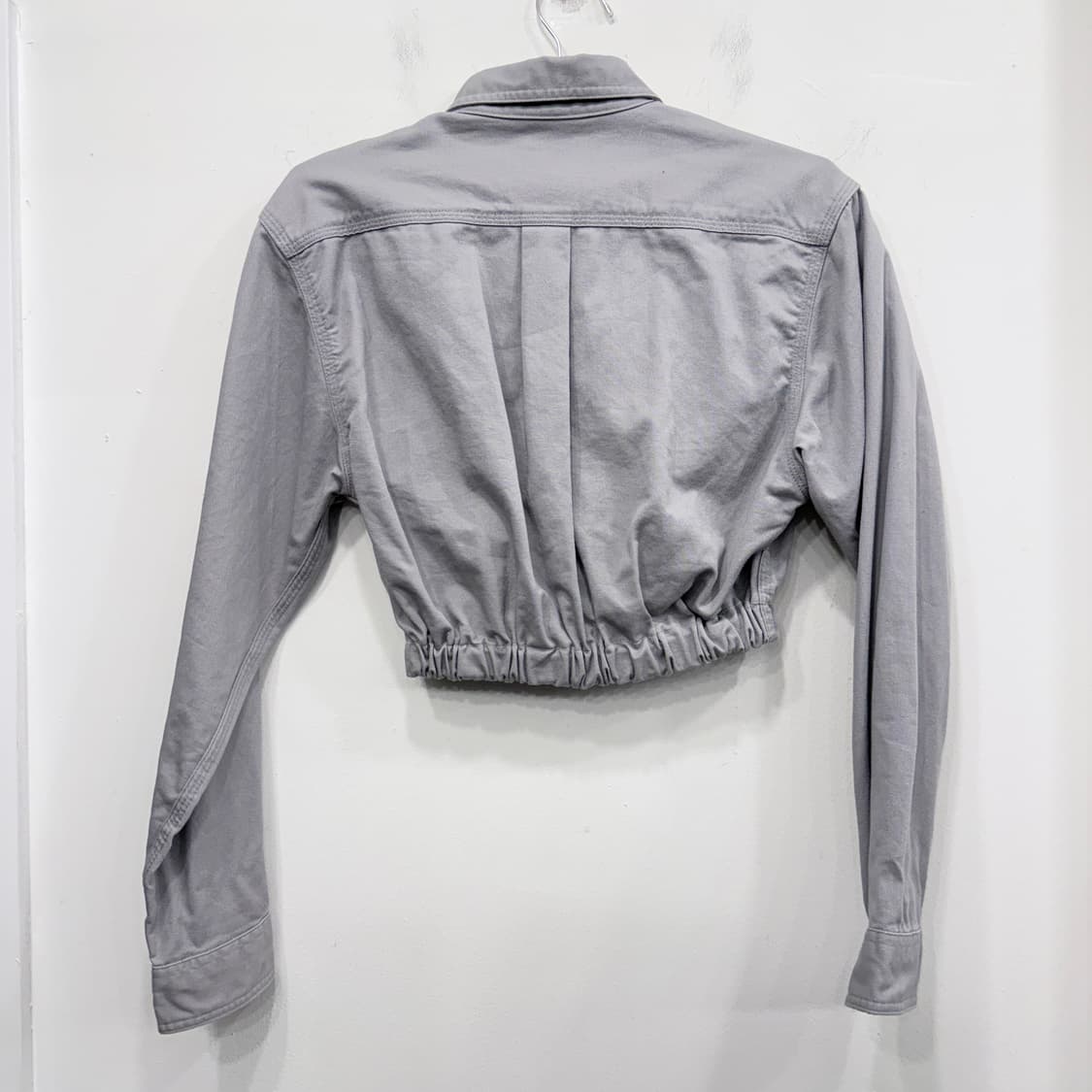 칼하트 크롭자켓 상품이미지2