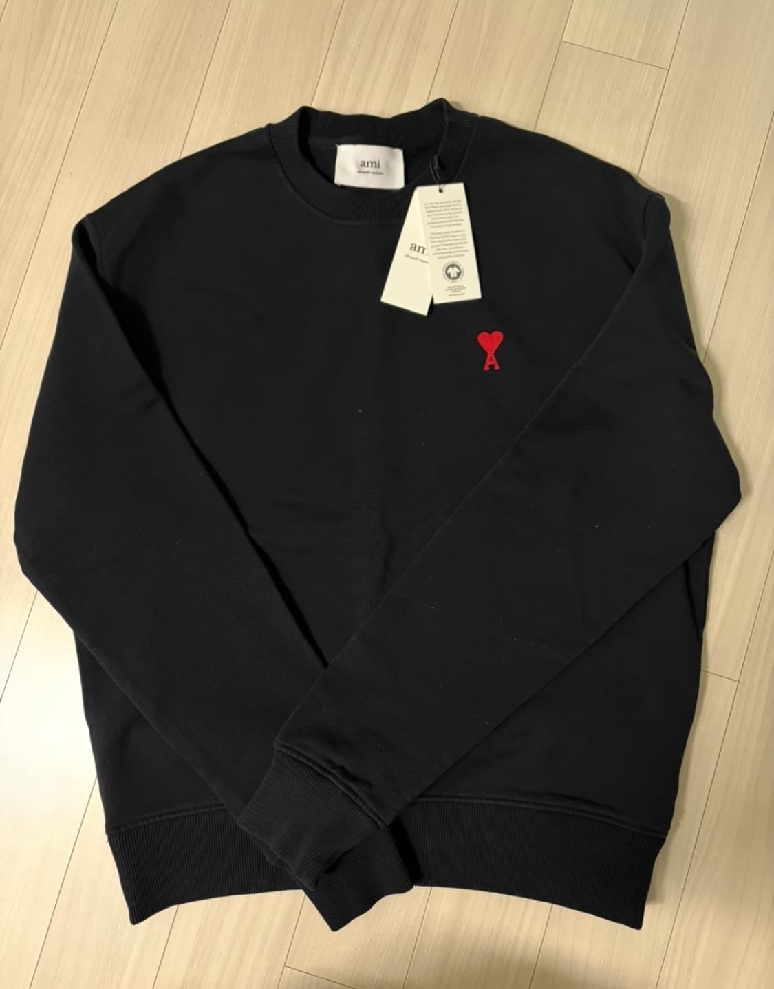 아미 AMI 스몰 하트 블랙 맨투맨 S 새상품 상품이미지1
