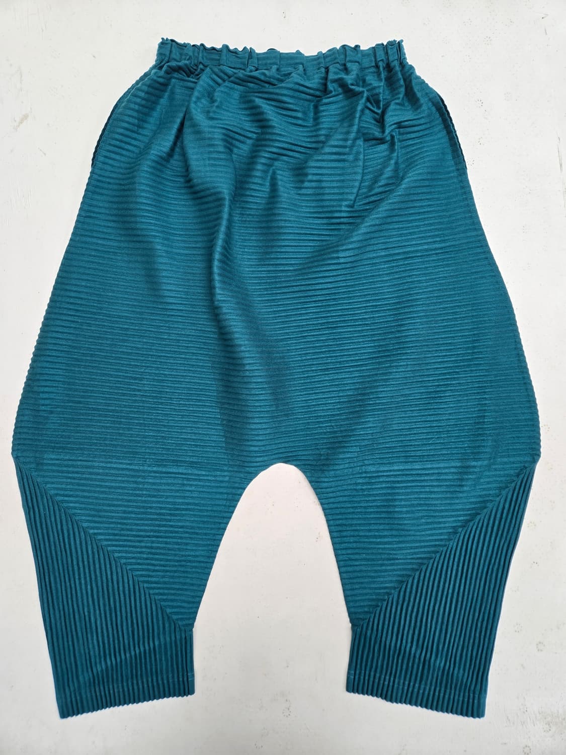 이세이미야케 플리츠 그린 배기 팬츠 상품이미지2