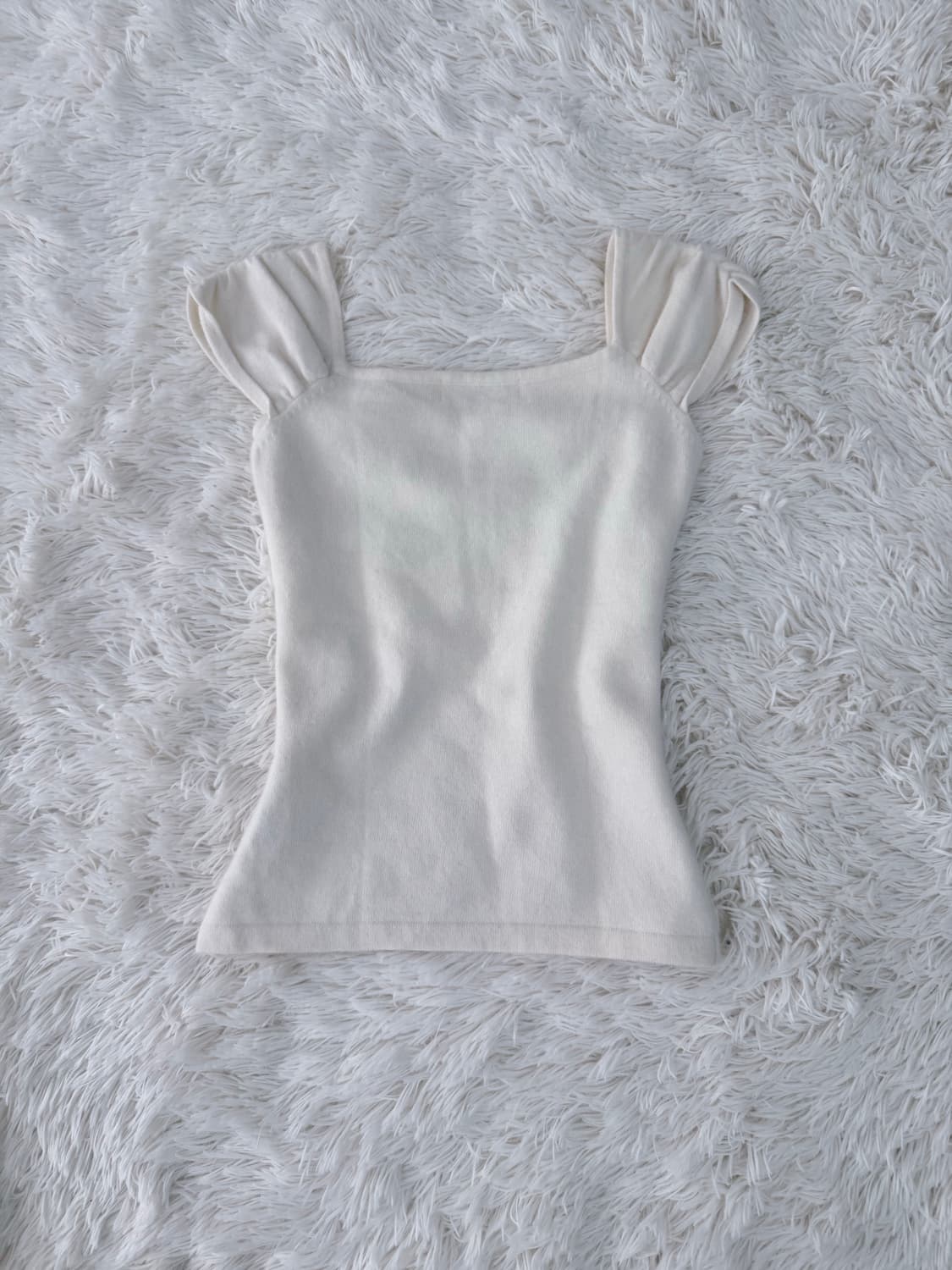 퍼 엔젤릭 화이트 니트 탑 상품이미지2