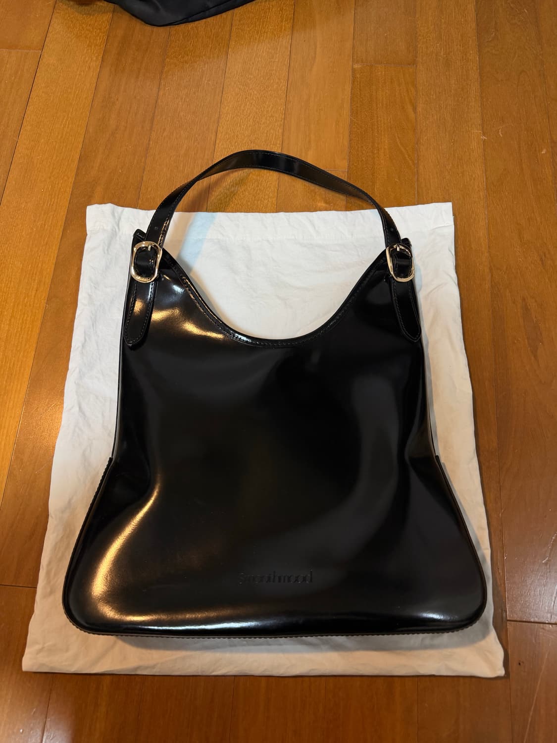 스무스무드 에트나백 블랙(유광 미디움)  상품이미지1