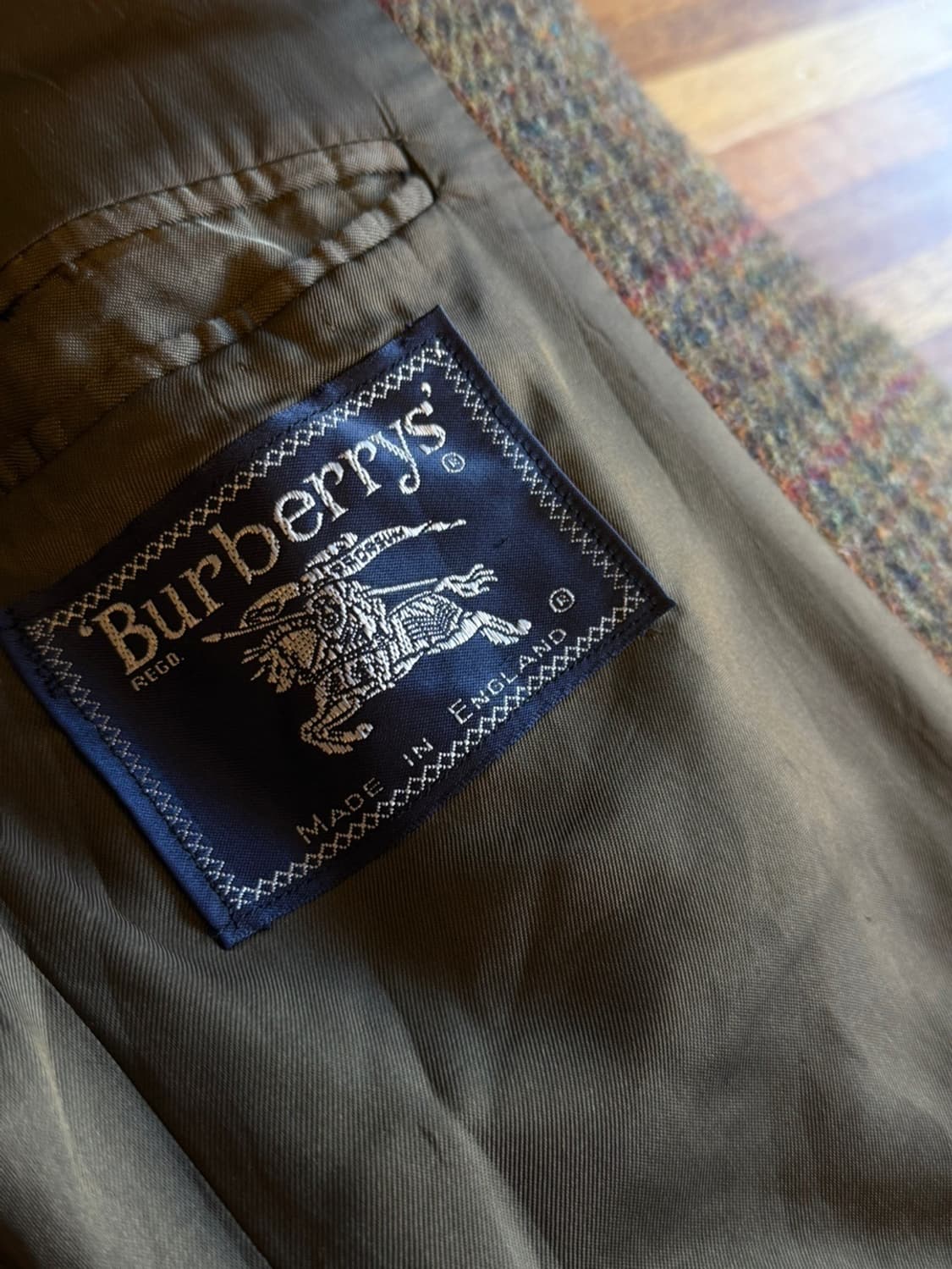 버버리 건클럽체크 트위드 자켓 100 상품이미지3