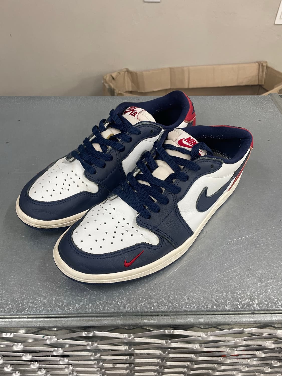 나이키 에어 조던 1 레트로 로우 OG 짐 레드 앤 미드나잇 네이비 26 상품이미지2
