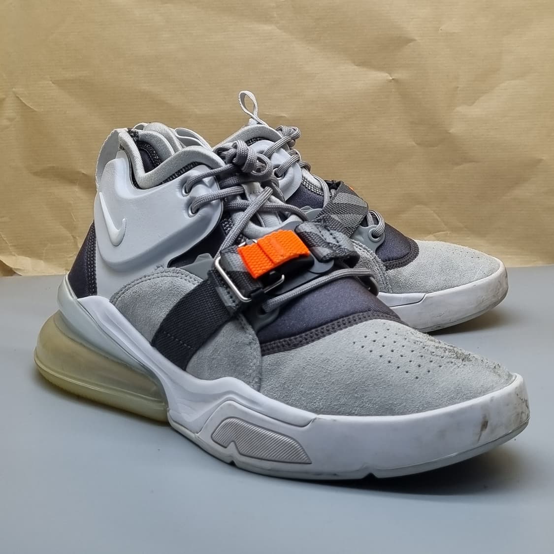 나이키 에어 포스270 미드245 상품이미지1