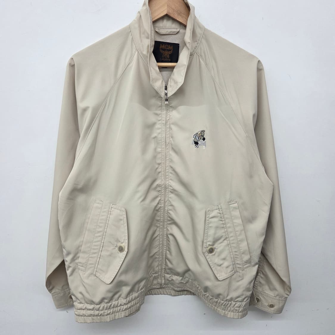 MCM 베이지색 남성 바람막이 점퍼 M 상품이미지2