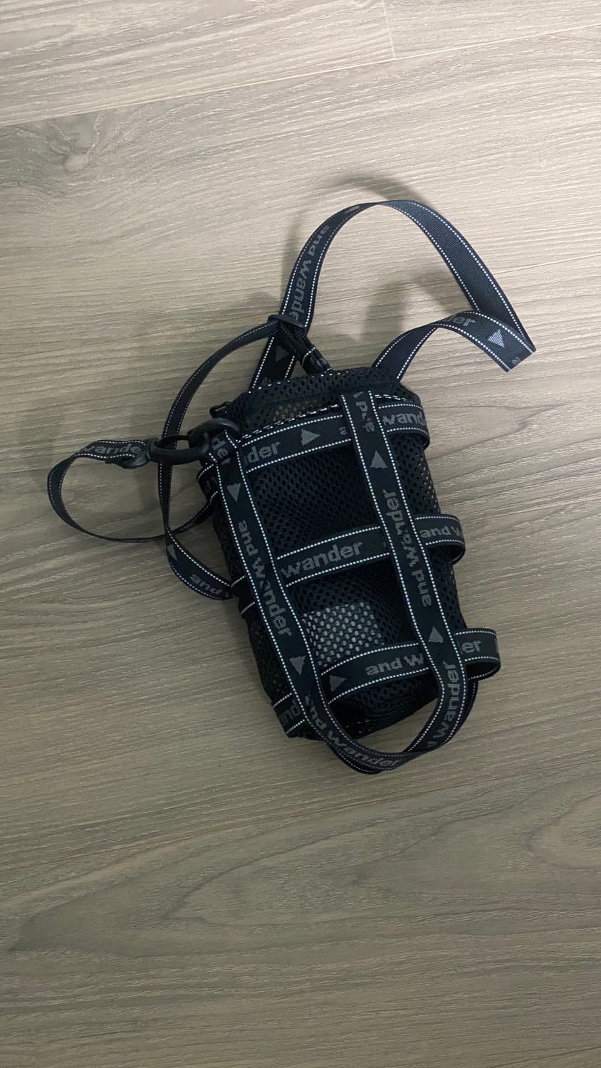 앤드원더 보틀 홀더백 상품이미지1