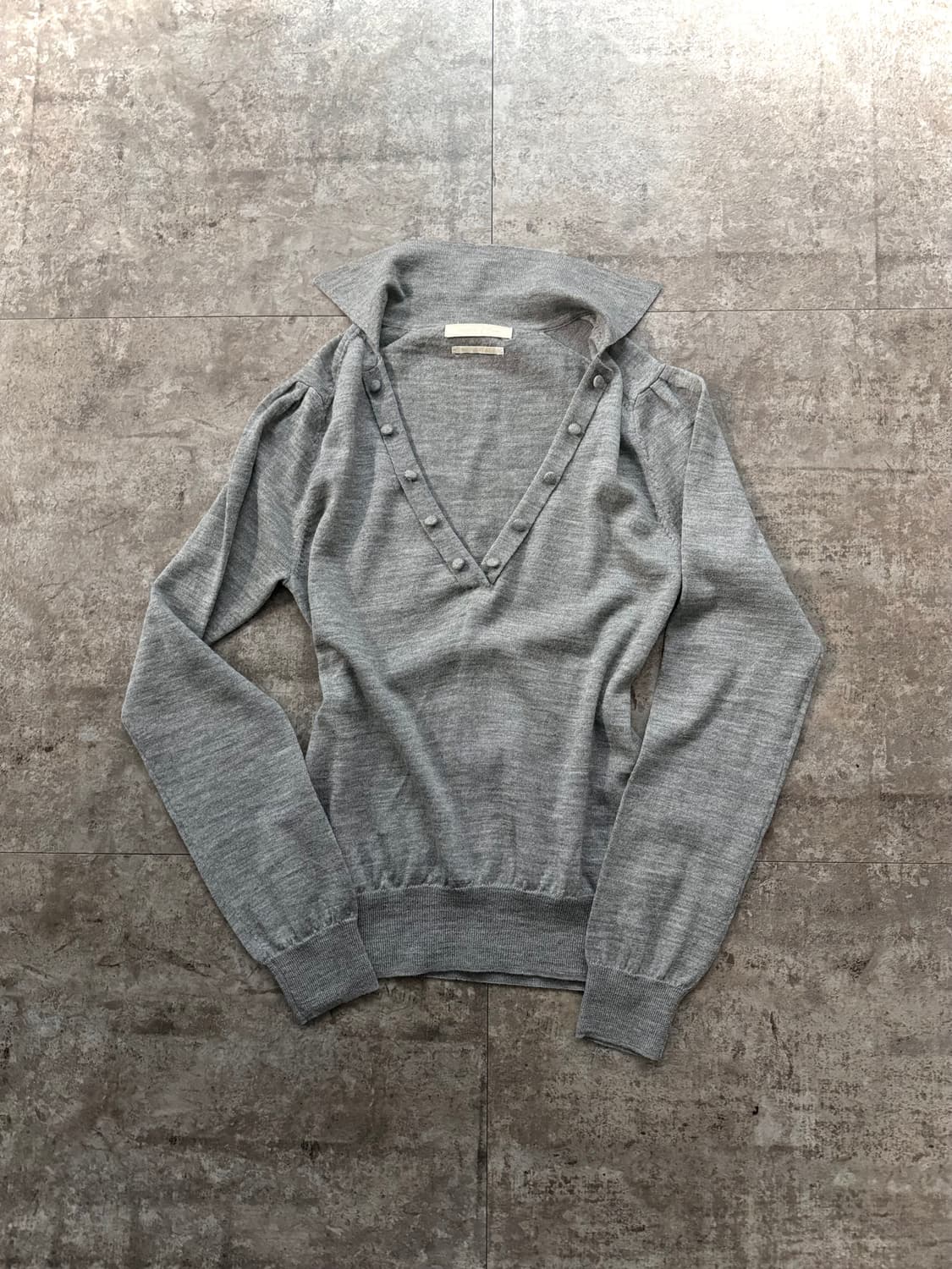 버튼 와이드 넥 울 카라 니트  상품이미지1