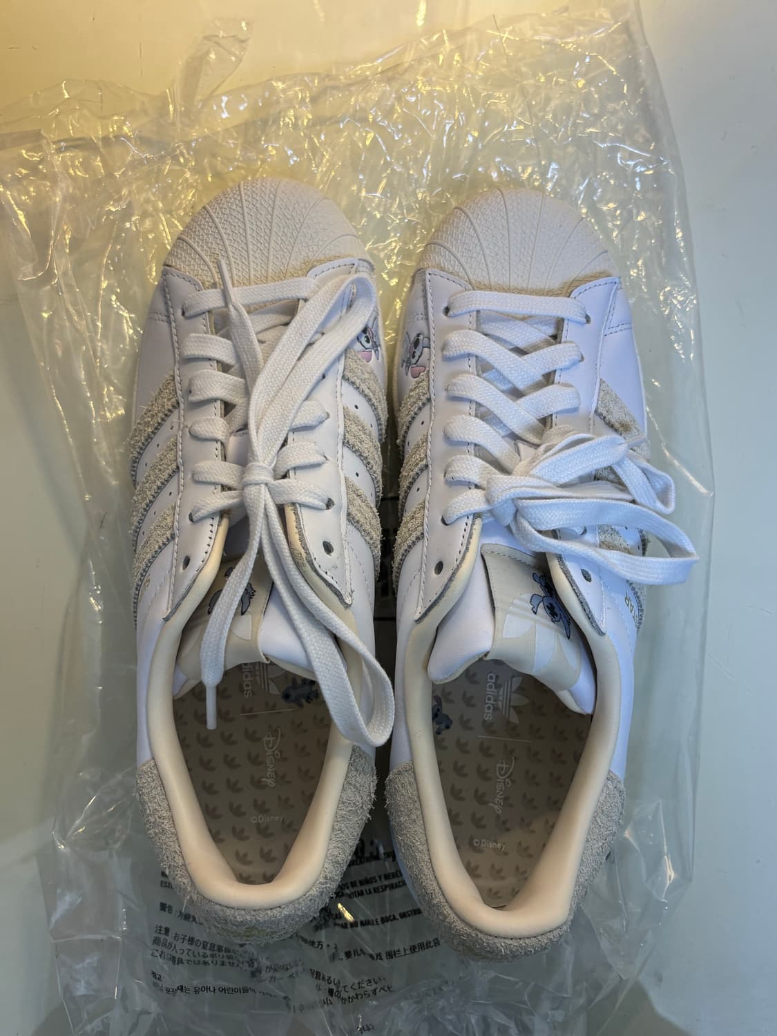 아디다스 슈퍼스타 디즈니 스티치 상품이미지4