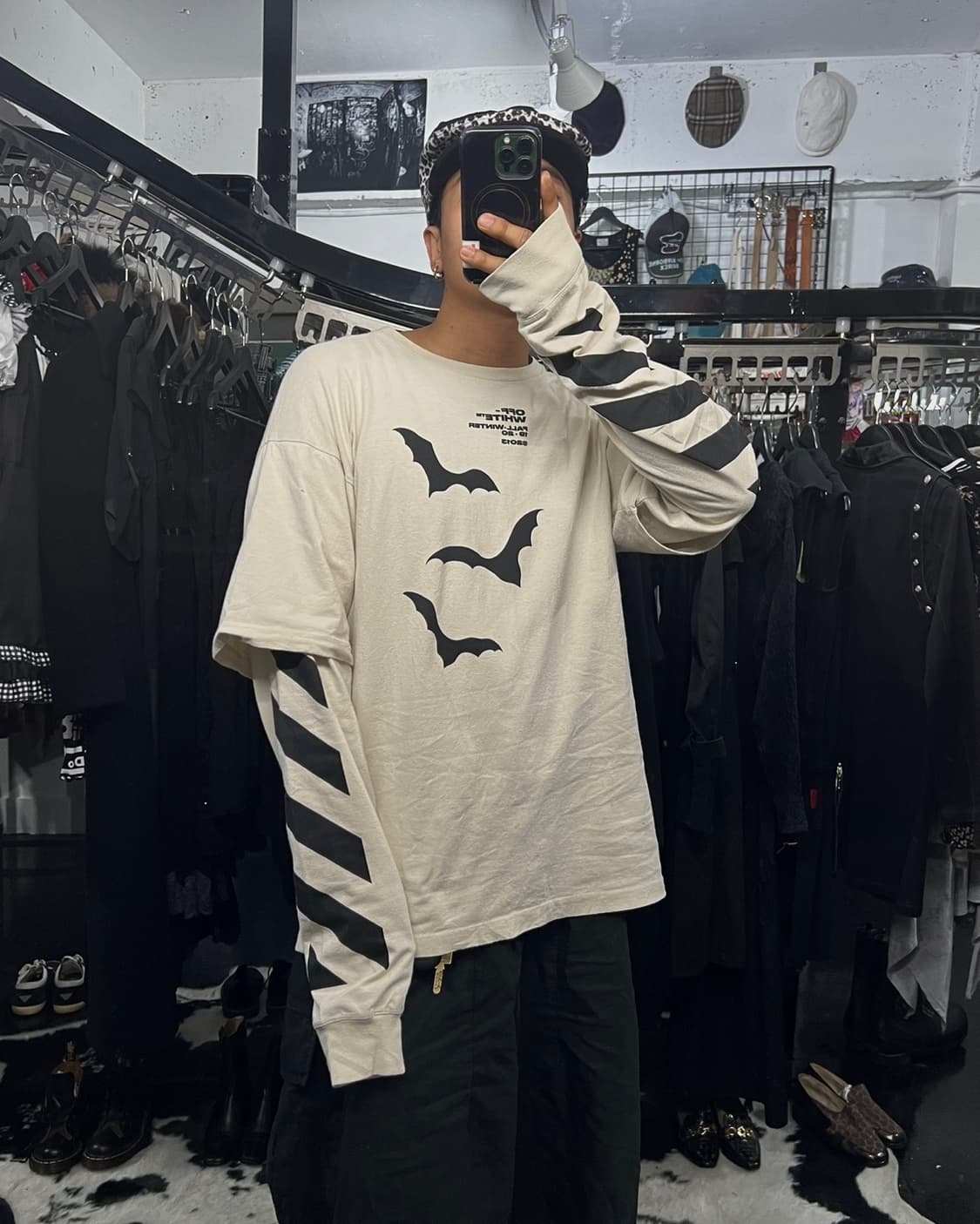 오프화이트 FW 19 Diag Bats Double Sleeve Tee 상품이미지1