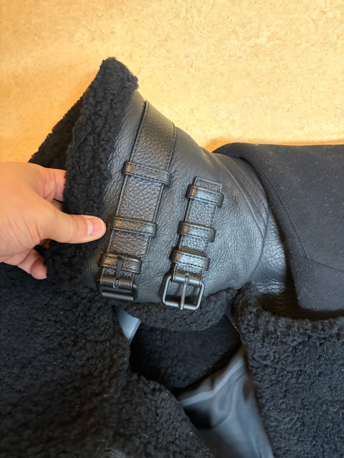 준지 오버사이즈 리얼 무스탕 코트 블랙 46 사이즈 상품이미지4