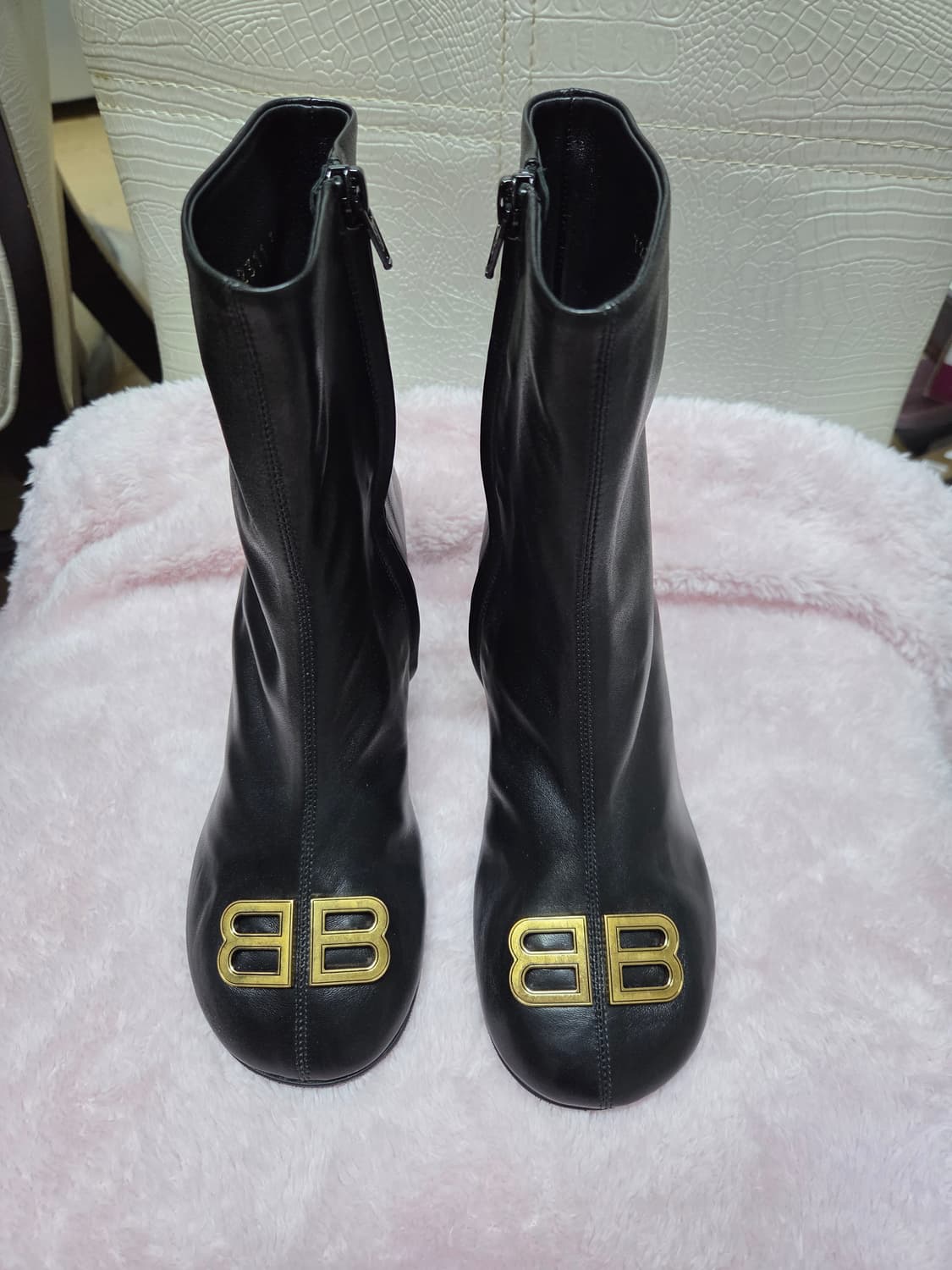 발렌시아가 BB로고 앵글부츠 상품이미지1