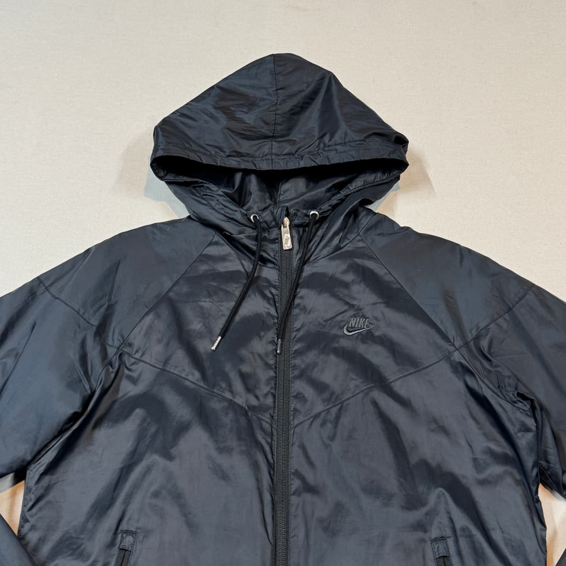 S) 나이키 바람막이 후드 블랙 점퍼 상품이미지3