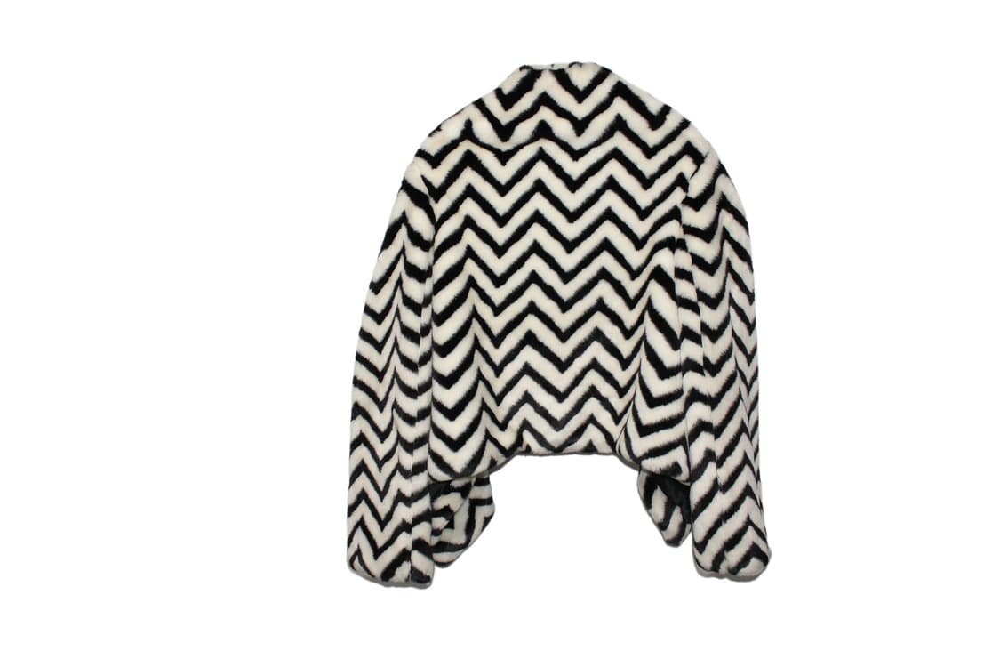 O’2nd 오즈세컨 지오메트릭 퍼 자켓 상품이미지4