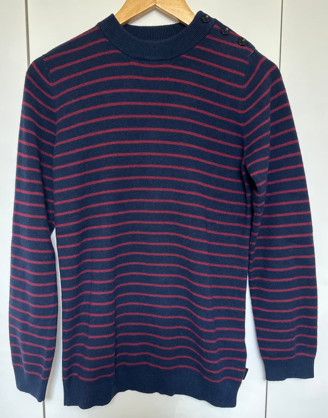 버버리울캐시미어네이비/버건디 스트라이프 니트 상품이미지1