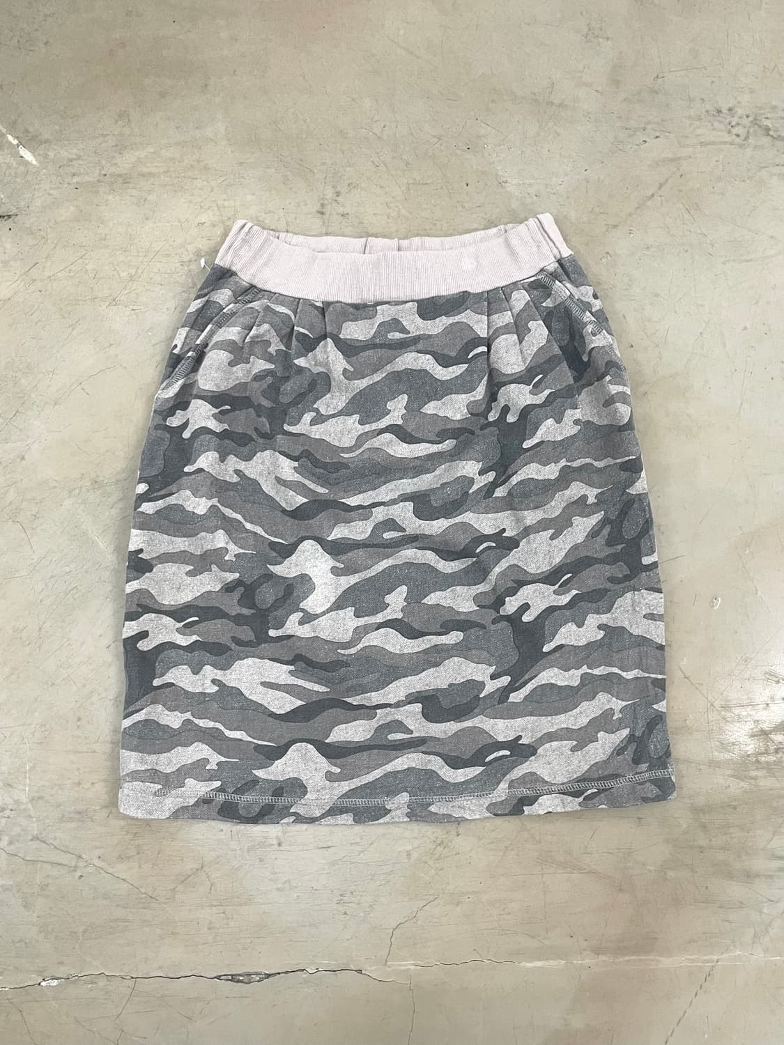 camo Pattern Details Midi skirt 상품이미지3