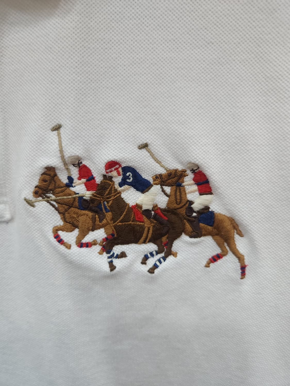 폴로 랄프로렌 트리플 빅포니 반팔 pk 카라티

 상품이미지4