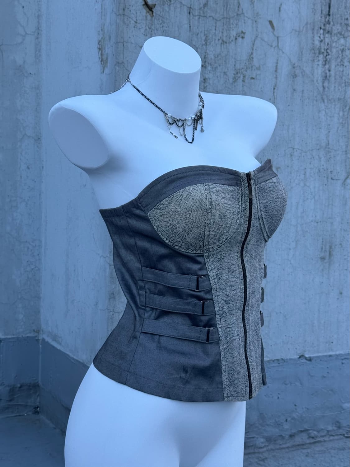 Stone Edge Zip Corset Top 상품이미지3