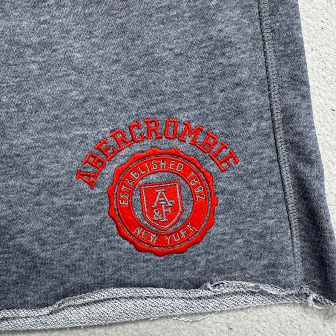 ABERCROMBIE & FITCH 빈티지 로고 스웻 쇼츠 그레이 L 상품이미지2