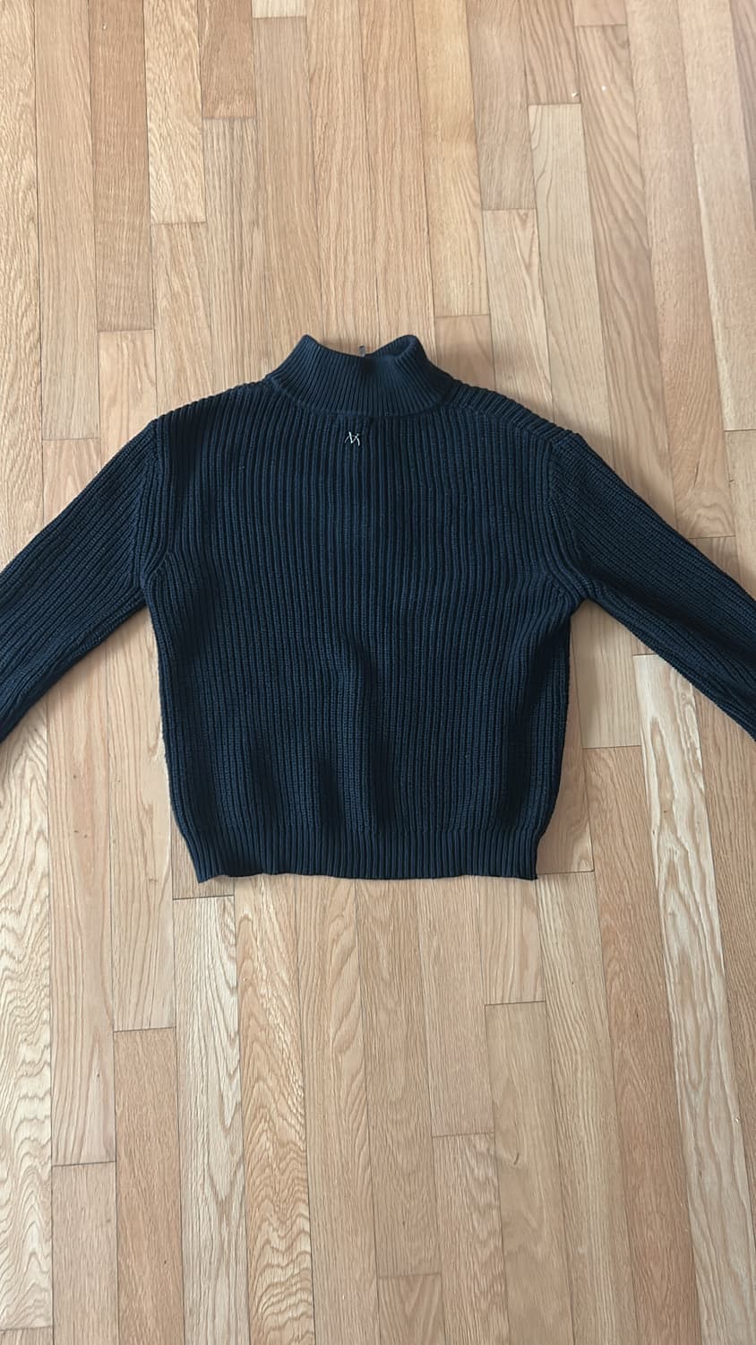 제이엘브 클래식 머슬핏 하프집업 니트 상품이미지2