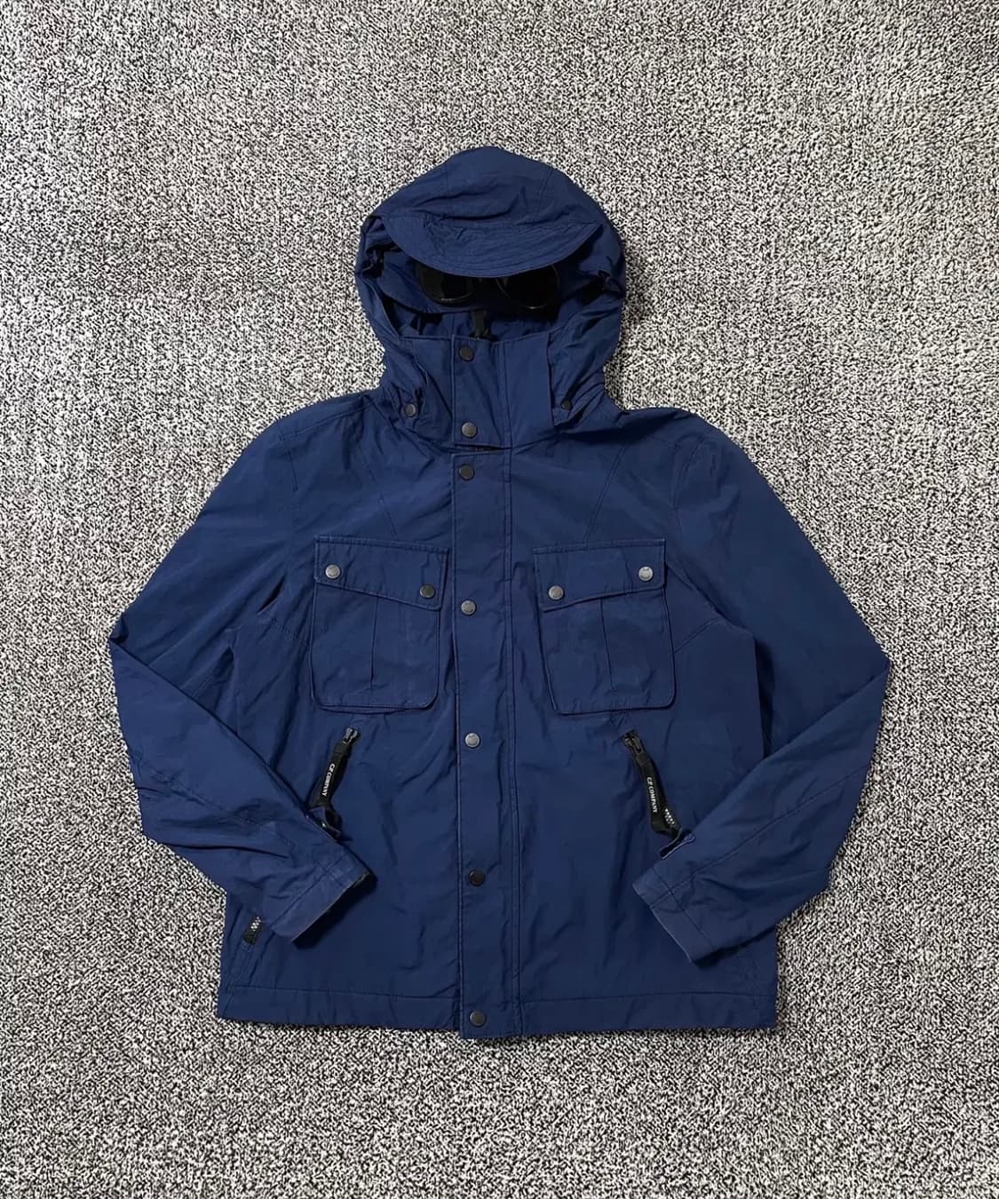 cp컴퍼니 고글 후드 야상 상품이미지1